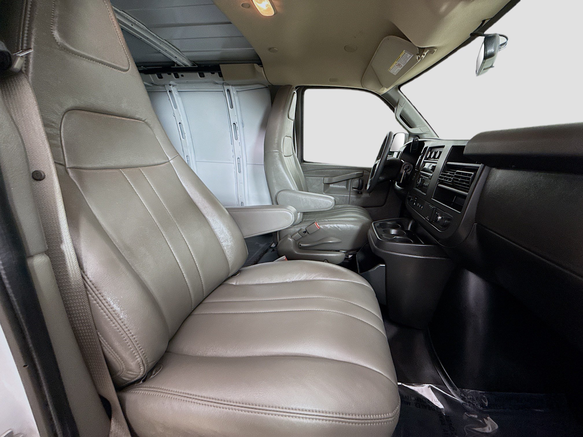 Used 2020 Summit White Chevrolet WT image 26