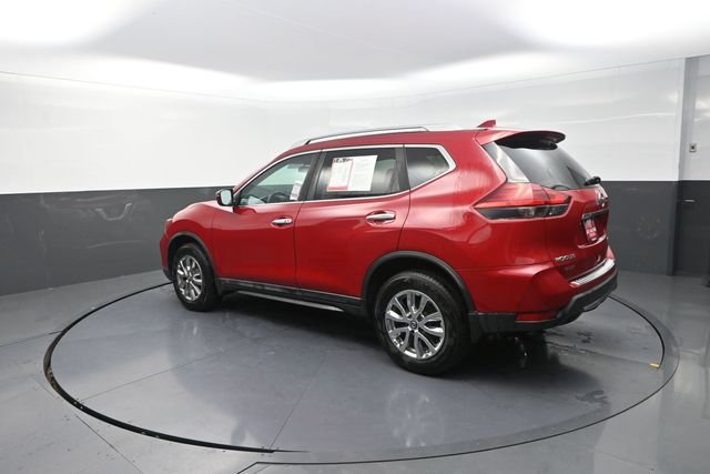 Used 2017 Red Nissan SV image 49