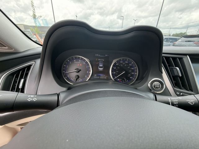 Used 2014 Red INFINITI Premium image 15