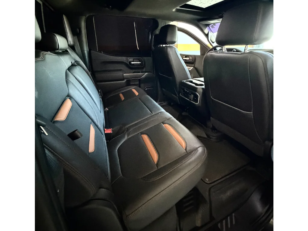 Used 2021 Dark Sky Metallic GMC AT4 image 20
