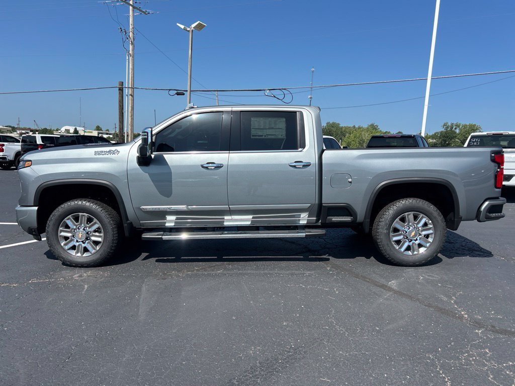 2026 Chevrolet Silverado 2500 HD High Country - Photo 8