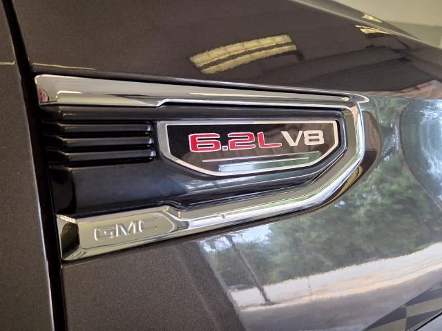 Used 2020 SMOKEY QUARTZ METALLIC GMC SLT image 18