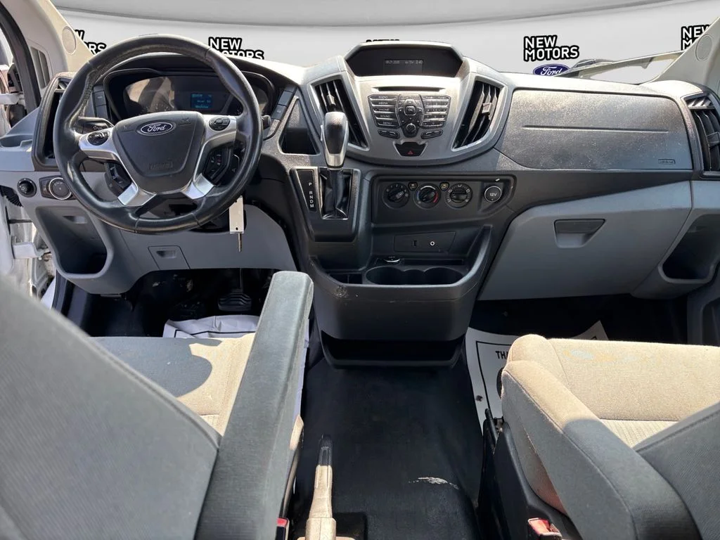 Used 2015 Oxford White Ford Base image 10