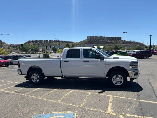 New 2026 Bright White Clear-Coat Exterior Paint RAM Tradesman image 5