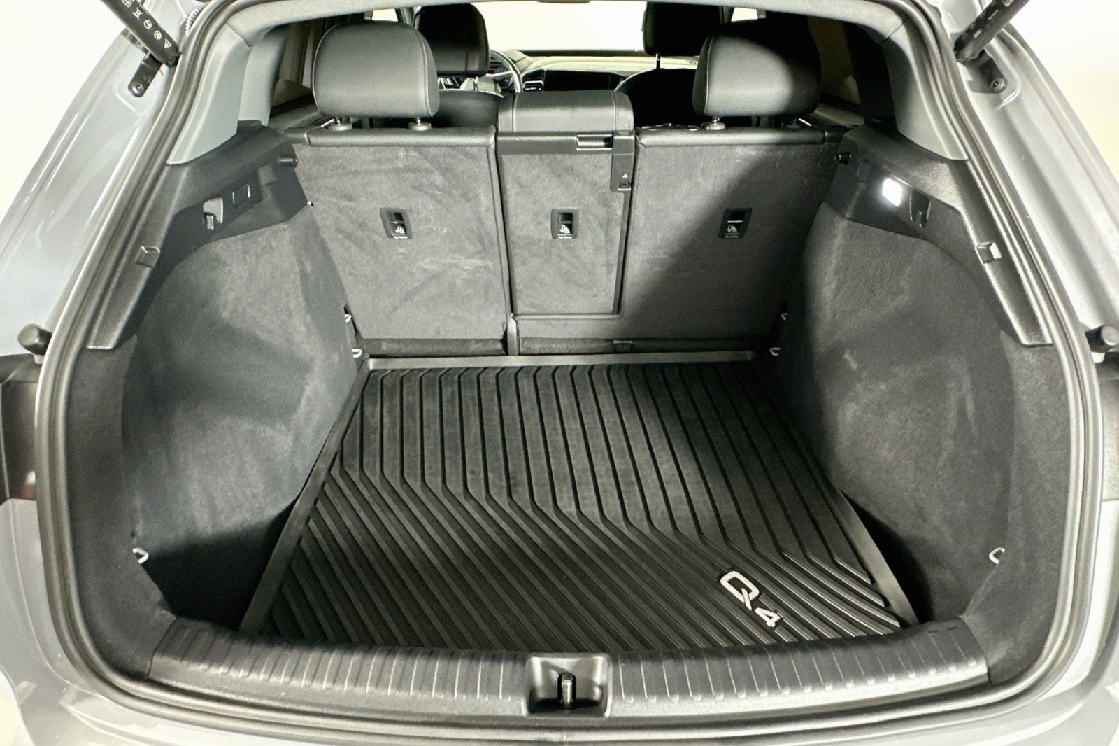 Used 2024 Pebble Gray Audi Premium image 22