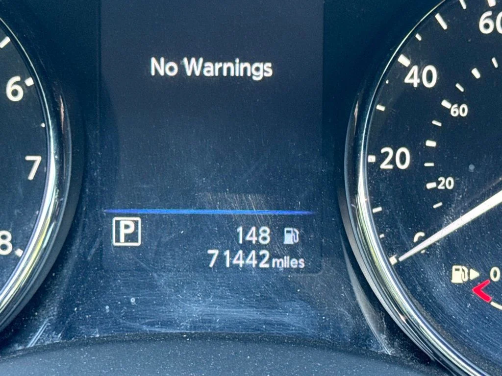 Used 2020 Black Nissan SL image 16