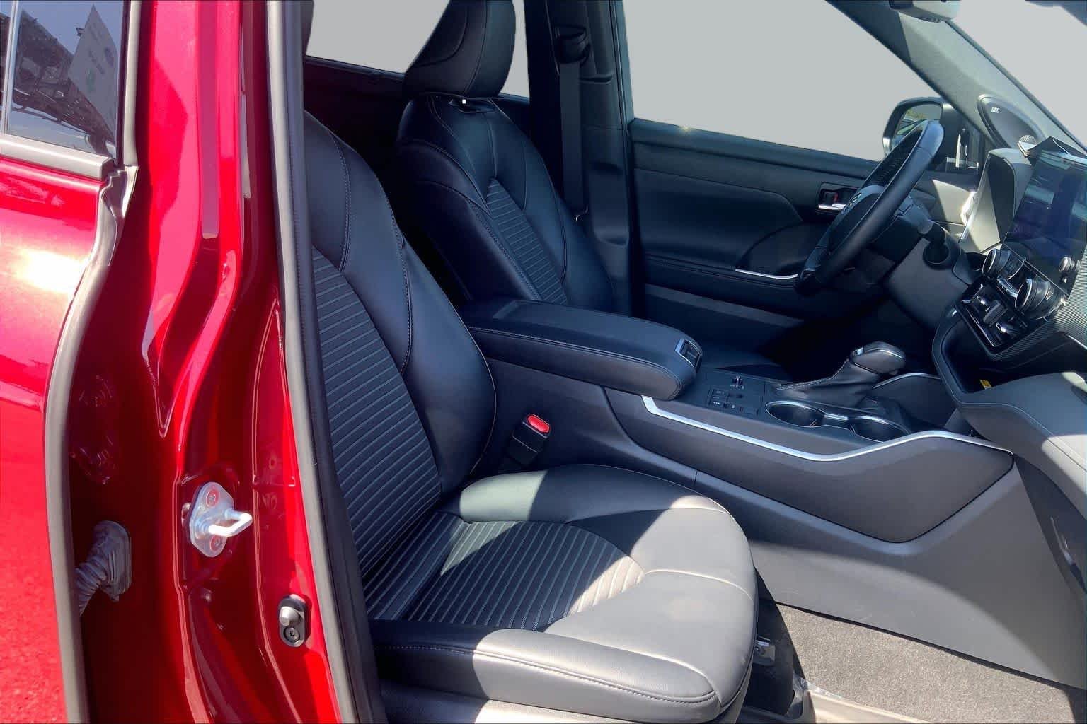 Used 2023 Ruby Flare Pearl Toyota XSE image 9