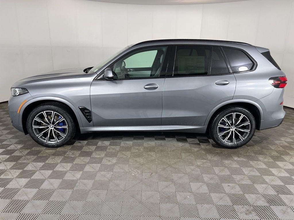 New 2026 Skyscraper Grey Metallic BMW xDrive40i image 4