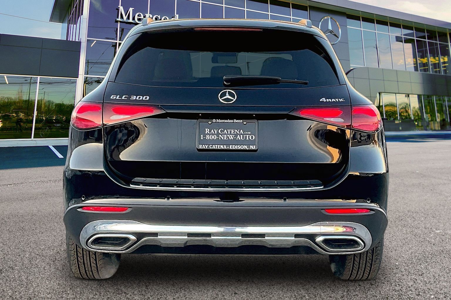 New 2026 Black Mercedes-Benz GLC 300 image 17