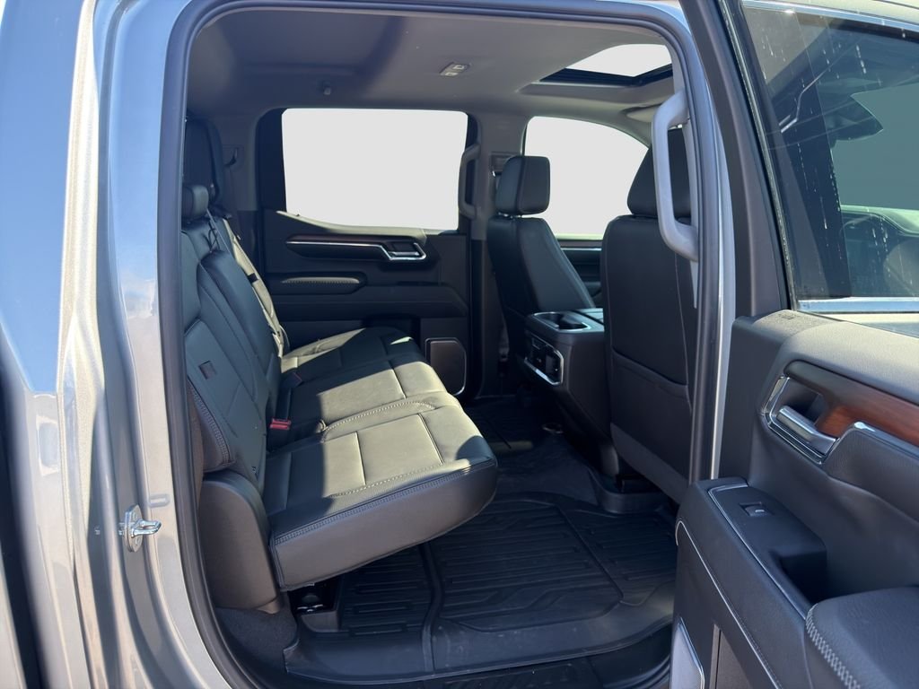 Used 2024 Silver GMC Denali image 29