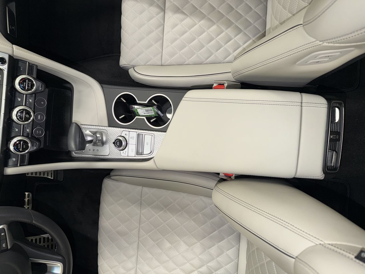 2023 GENESIS G70 Standard - Photo 23