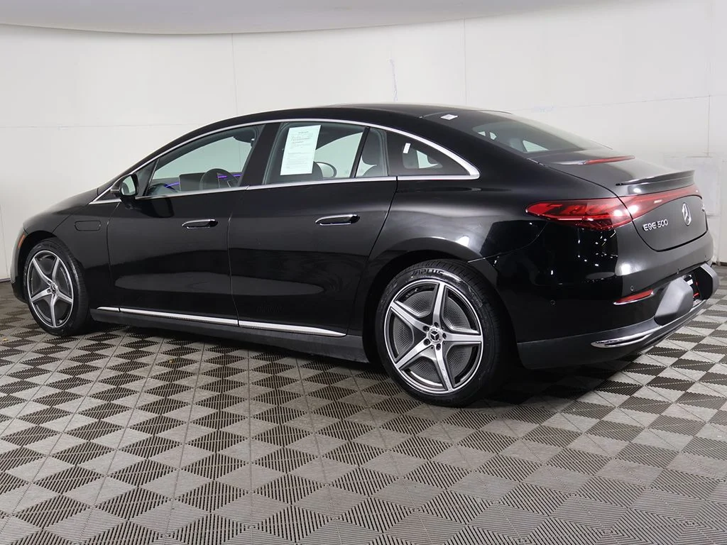 Used 2023 Black Mercedes-Benz 500 Sedan image 9