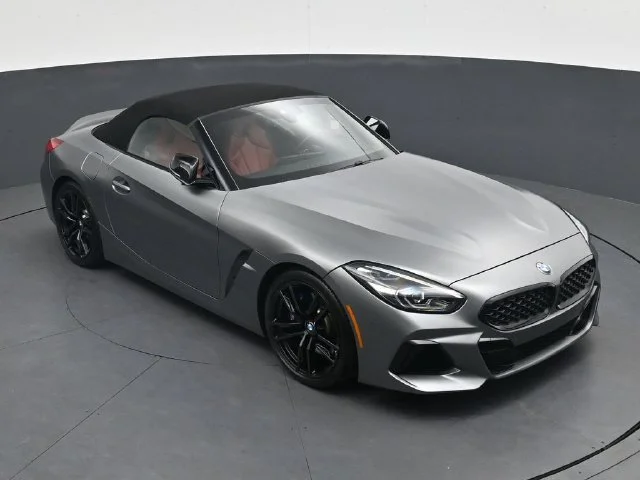 Used 2021 Gray BMW sDrive M40i image 22