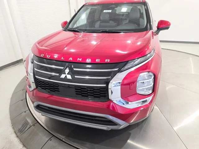 New 2026 Red Diamond Mitsubishi SE S-AWC image 2
