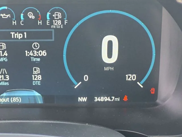 Used 2022 Silver Ford Lariat image 20