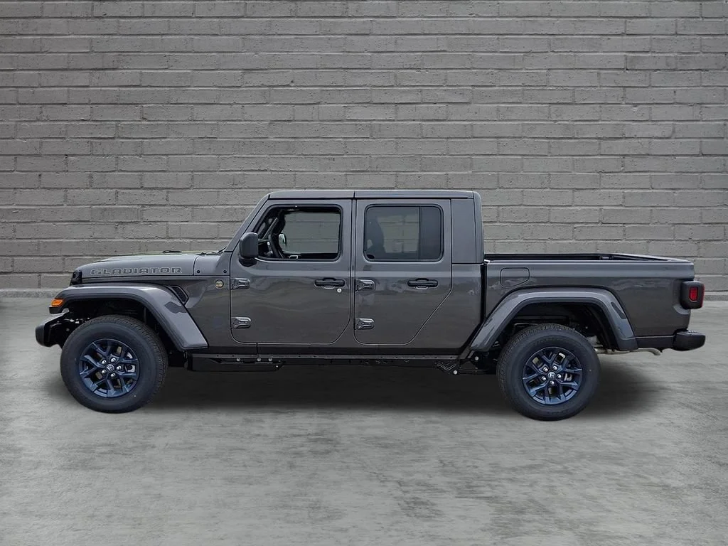 New 2026 Granite Crystal Metallic Clearcoat Jeep 85th Anniversary Edition image 5