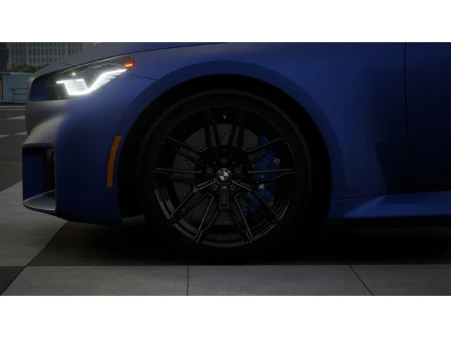 New 2027 Frozen Portimao Blue II Metallic BMW M image 7