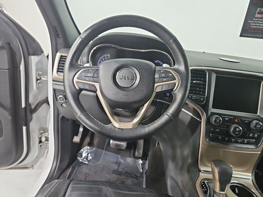 Used 2016 White Jeep Limited image 14
