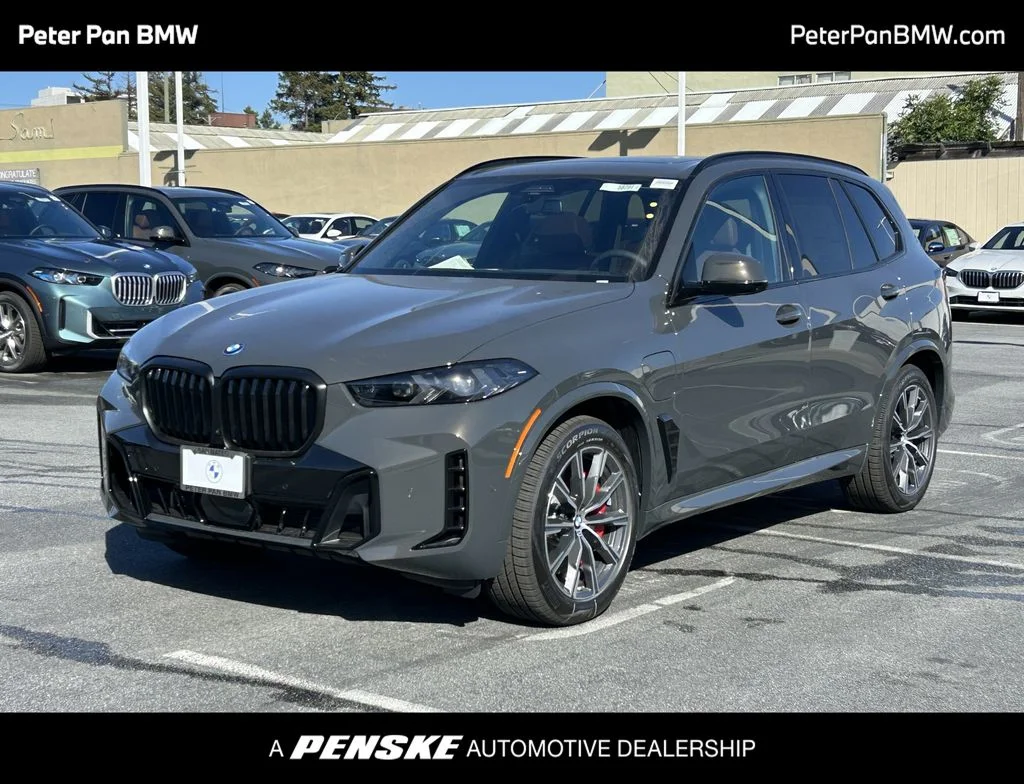 2026 BMW X5 xDrive50e's photo