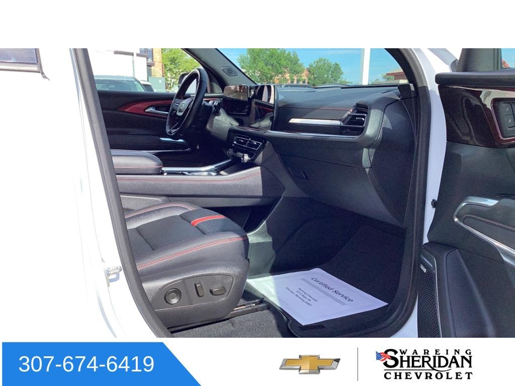 Used 2026 Polar White Tricoat Chevrolet RS image 32