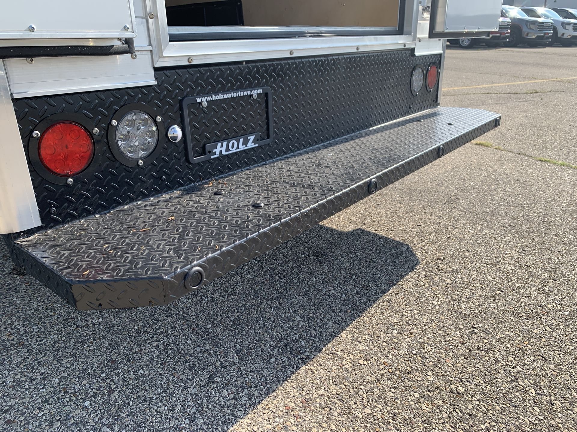 New 2025 Summit White GMC 1WT image 50