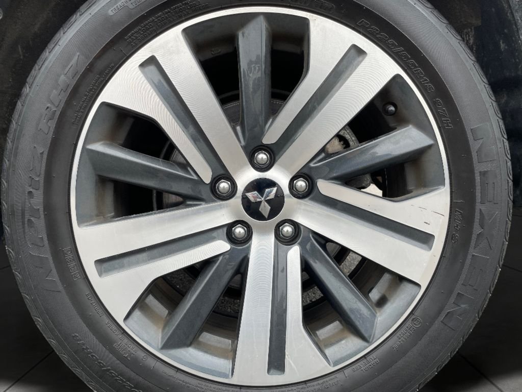 Used 2024 White Mitsubishi 2.0 ES image 27