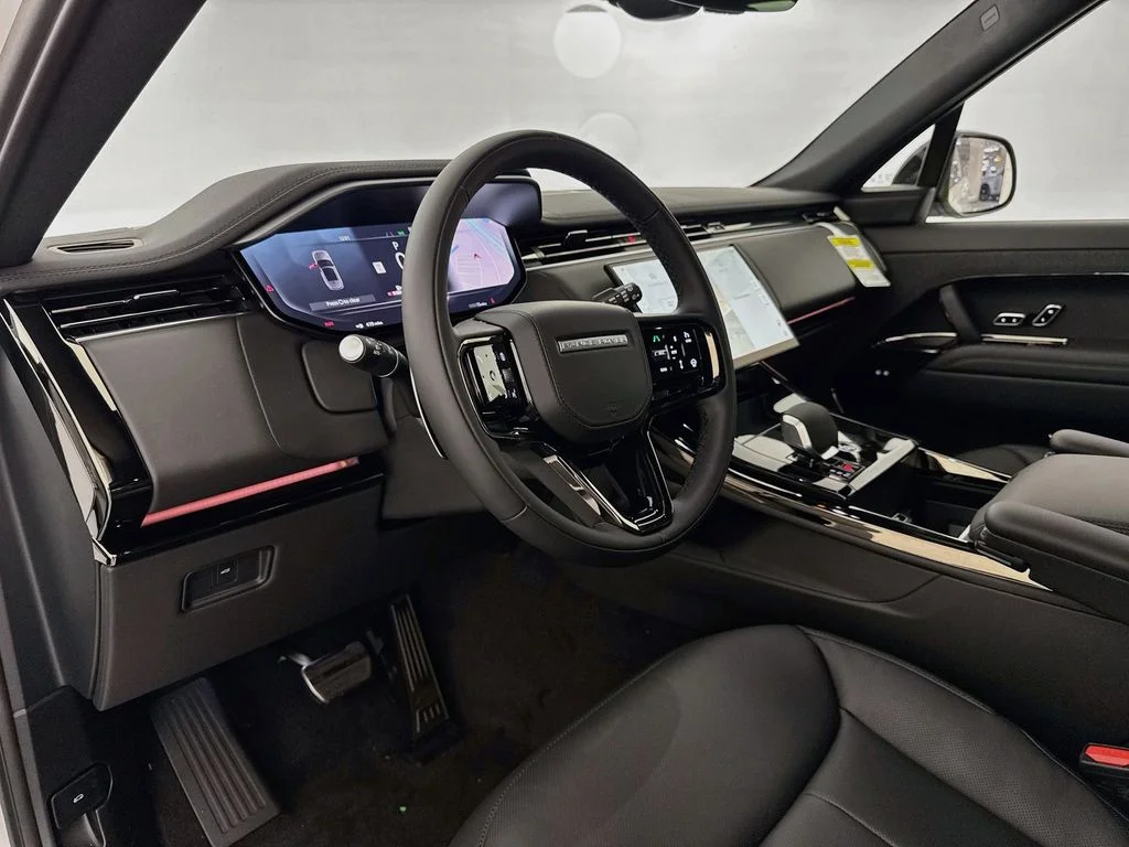 New 2026 Fuji White Land Rover Dynamic SE image 9