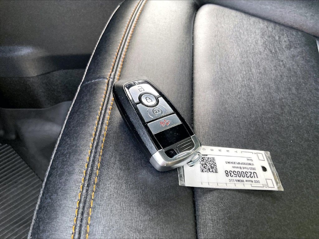 Used 2023 Gray Ford Badlands image 31