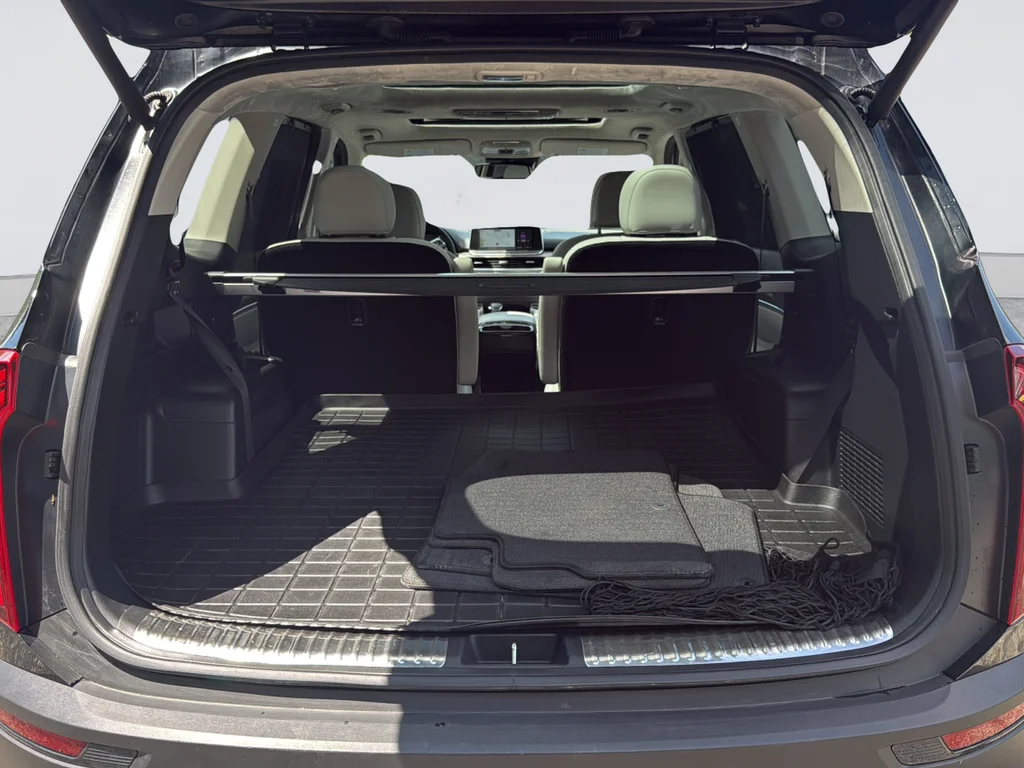 Used 2021 Black Kia SX image 35