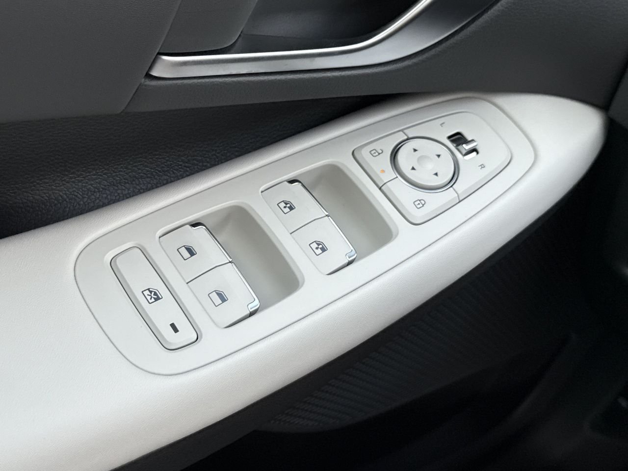 New 2026 Abyss Black Hyundai SEL Sport image 15