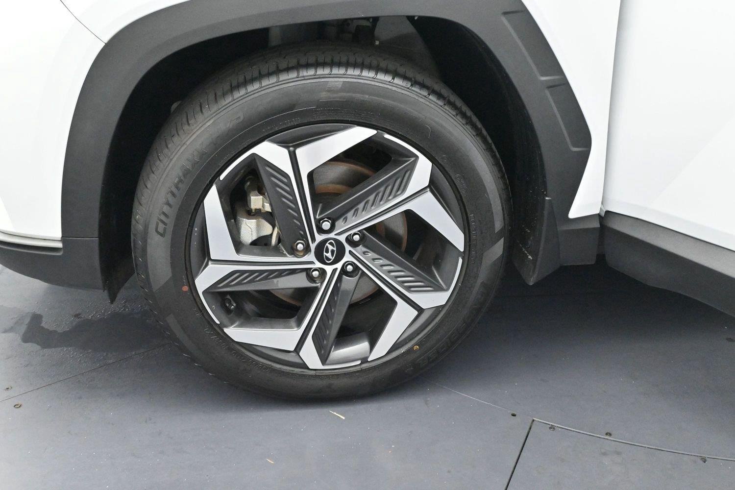Used 2023 Serenity White Pearl Hyundai SEL image 36