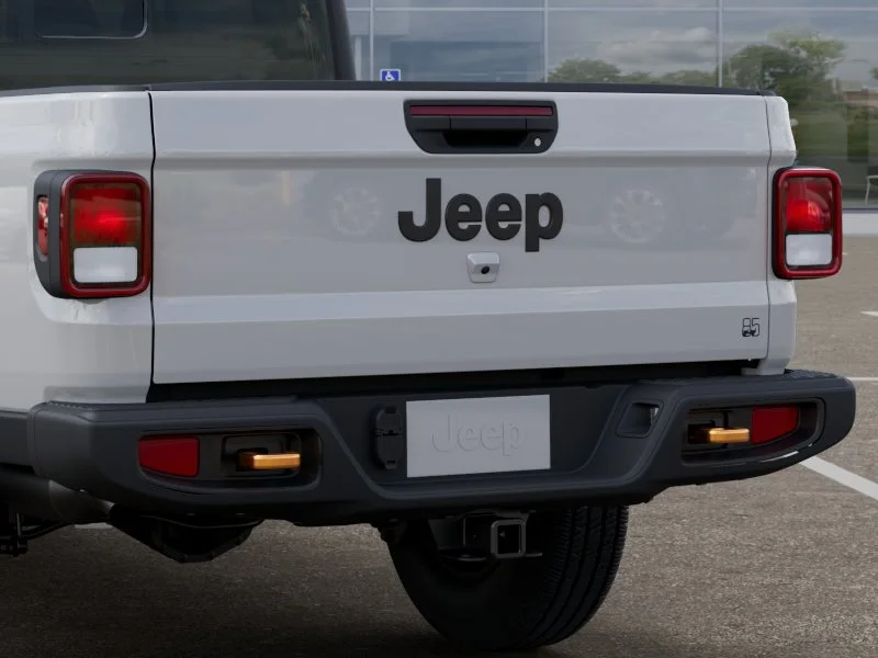 New 2026 Bright White Clear-Coat Exterior Paint Jeep 85th Anniversary Edition image 39