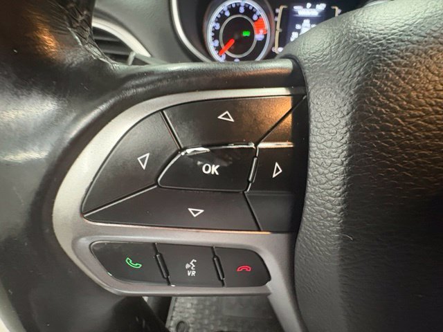 Used 2019 Black Jeep Latitude image 21