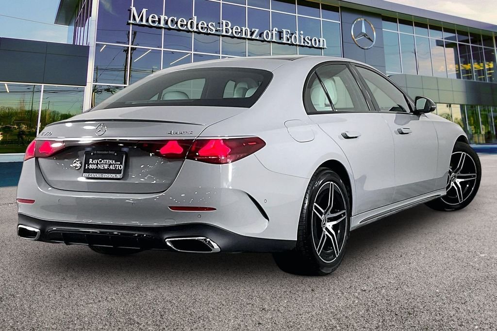 2026 Mercedes-Benz E-Class E350 - Photo 10
