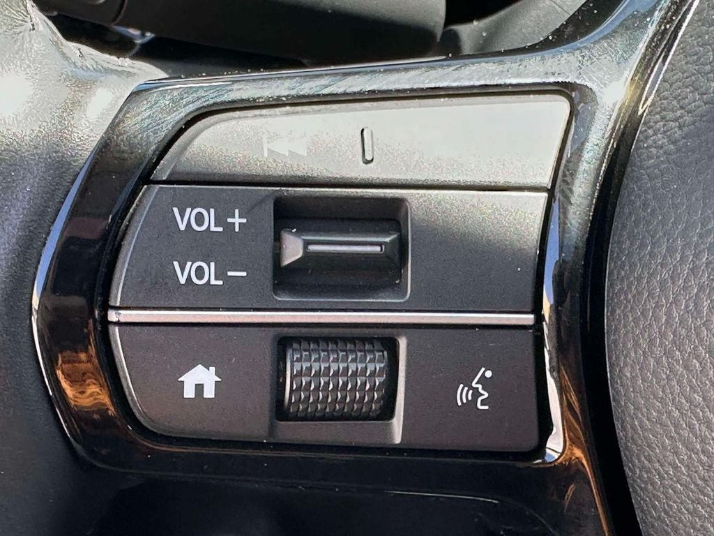Used 2024 Gray Honda EX-L image 22