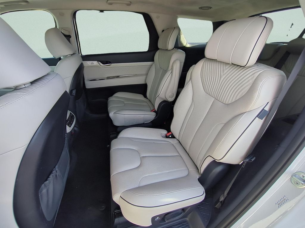 Certified Used 2023 White Hyundai Calligraphy image 10