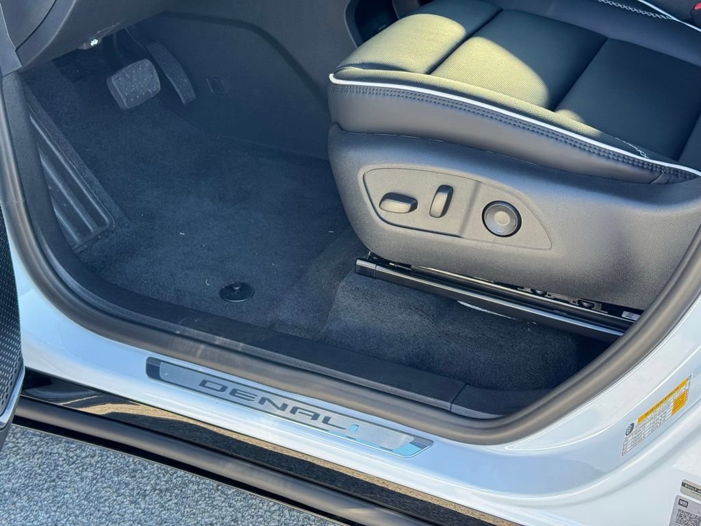 New 2026 Glacier White Tricoat GMC Denali image 19