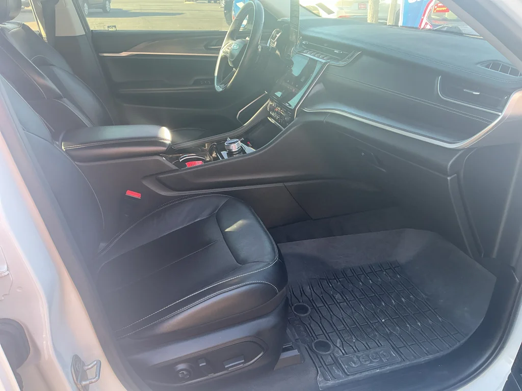 Used 2021 Bright White Clearcoat Jeep Limited image 16