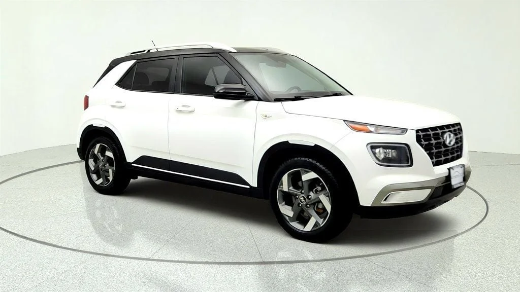 Used 2023 Lunar White Hyundai Limited IVT image 3
