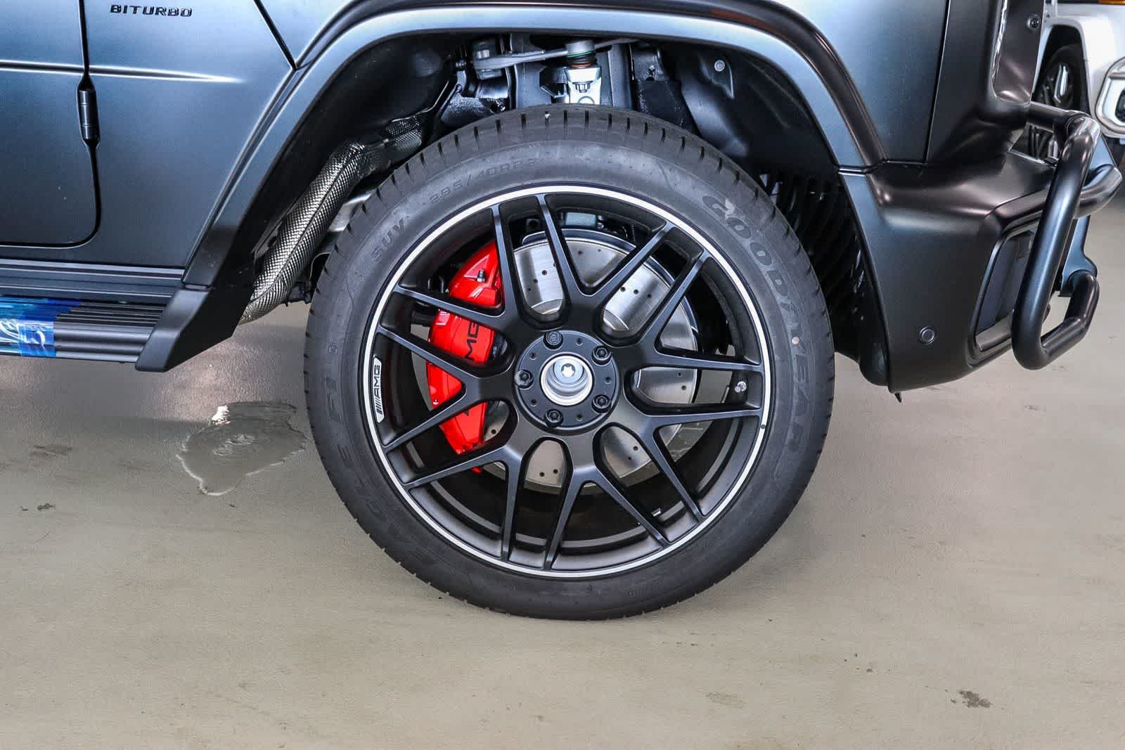 New 2027 MANUFAKTUR Night Black Magno Mercedes-Benz AMG® G 63 image 9