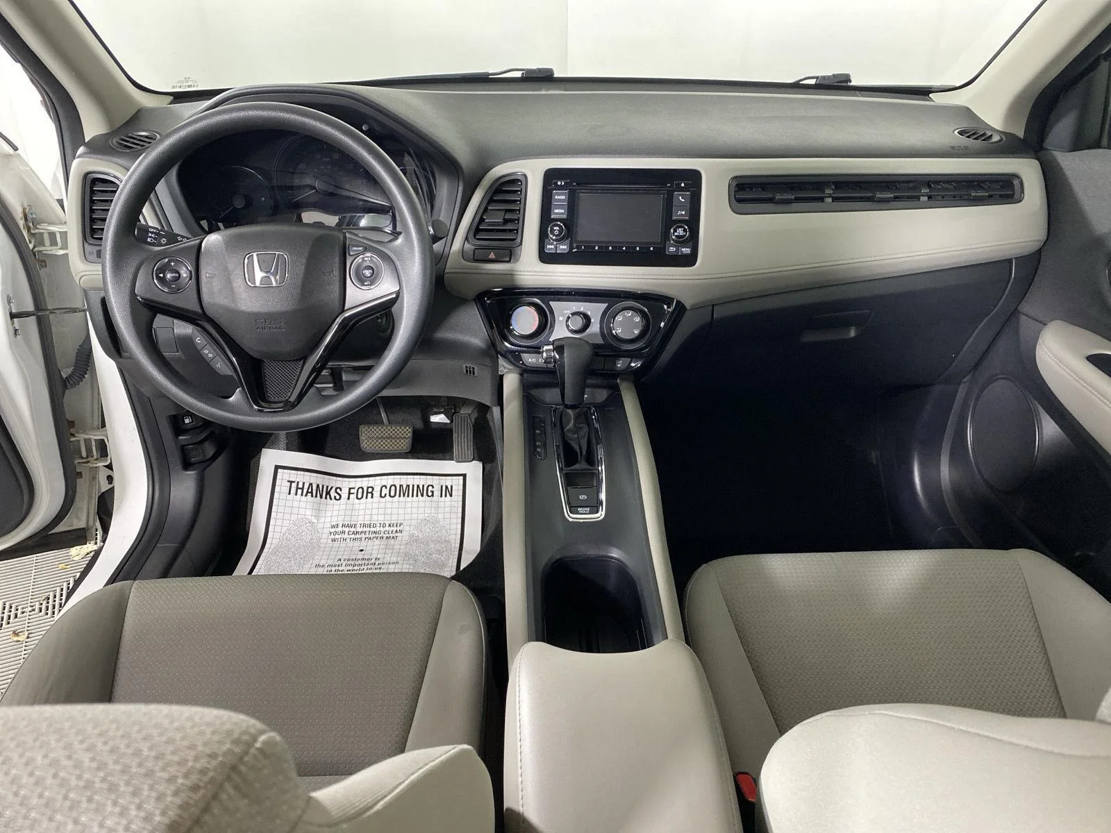 Used 2019 Platinum White Pearl Honda LX image 26