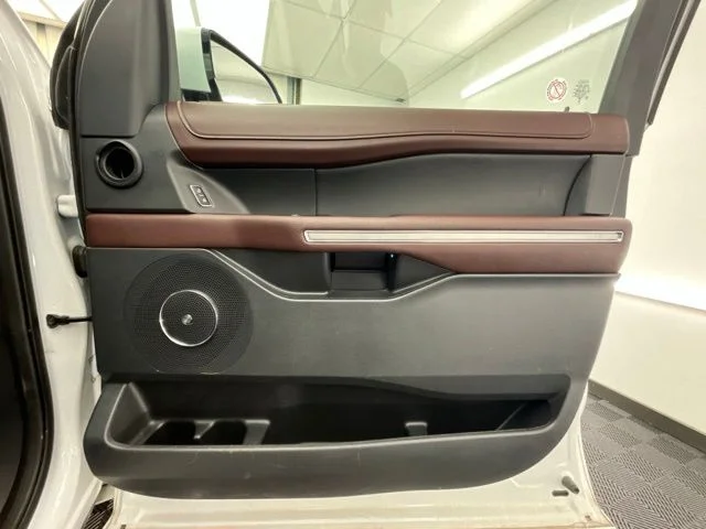 Used 2024 White Ford Limited image 16
