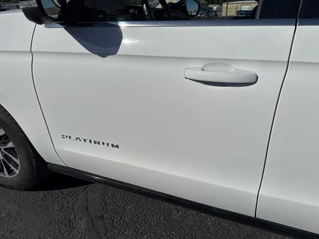 Certified Used 2025 Oxford White Ford Platinum image 15