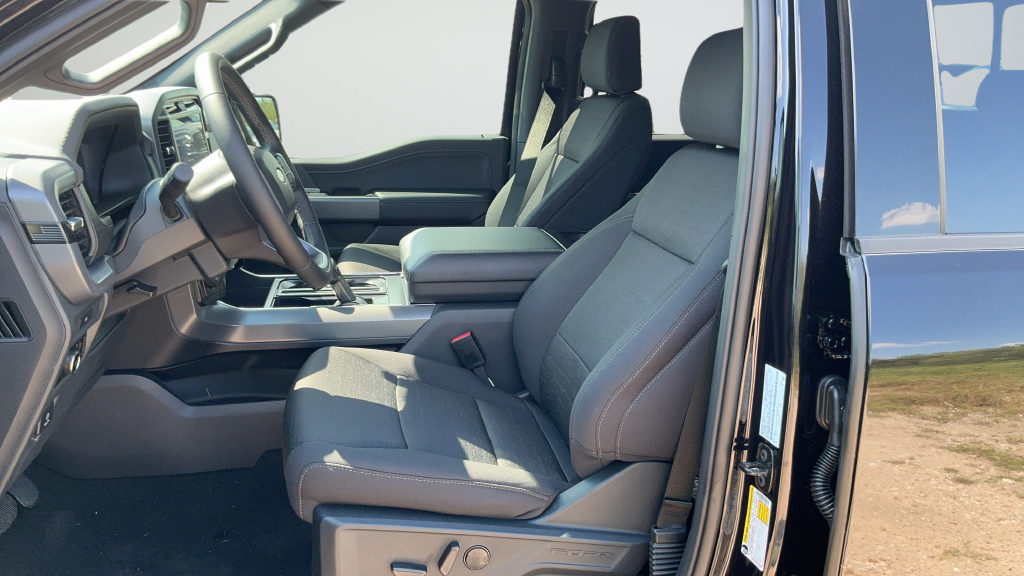 New 2026 Black Ford XLT image 17