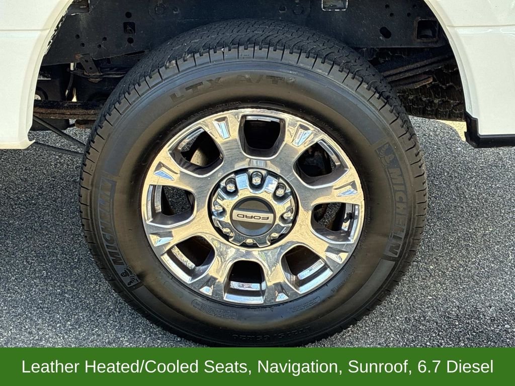 Used 2022 White Ford Lariat image 15