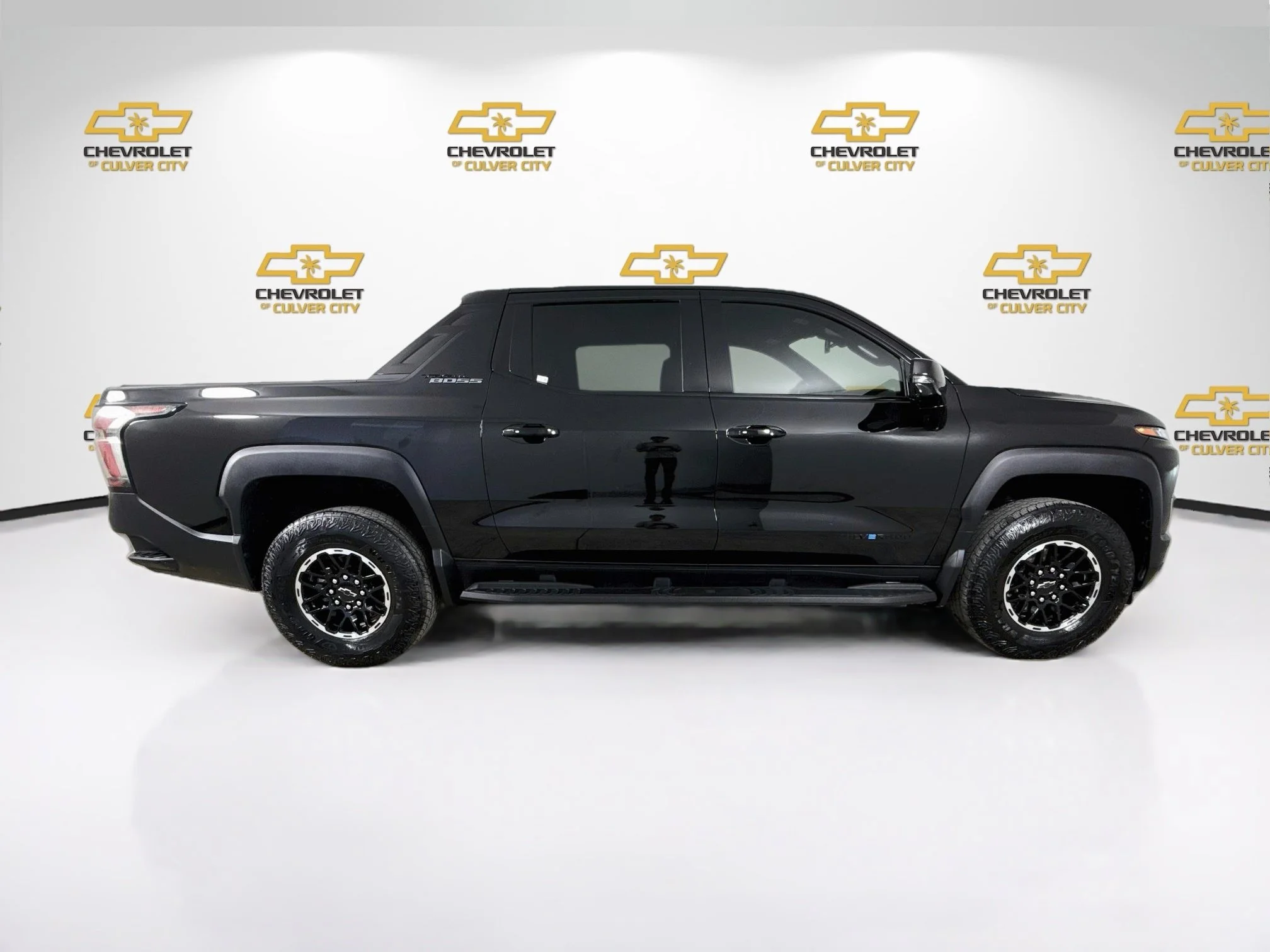 Used 2026 Black Chevrolet Trail Boss - Extended Range image 9