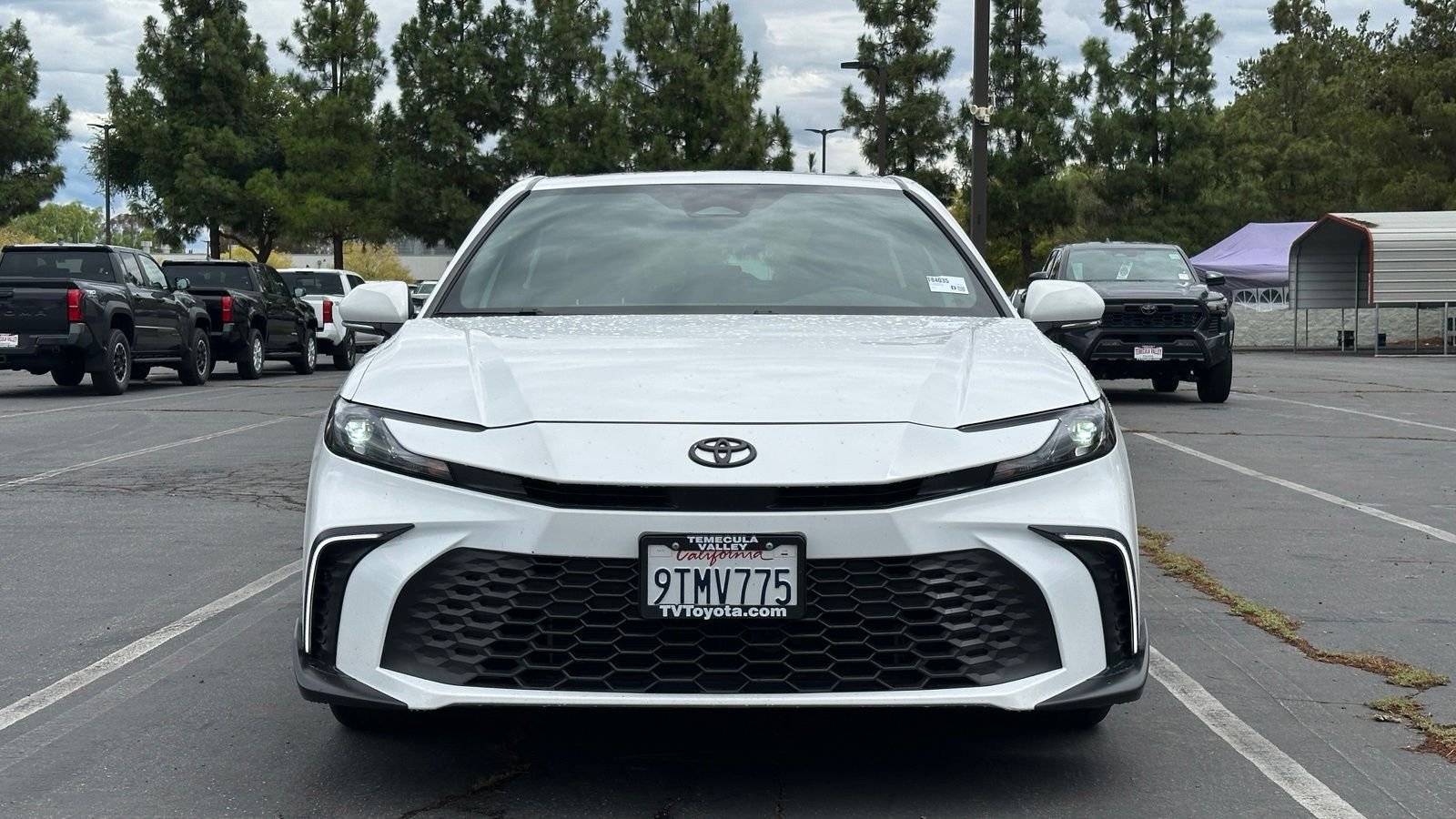 Certified Used 2025 Ice Toyota SE image 2