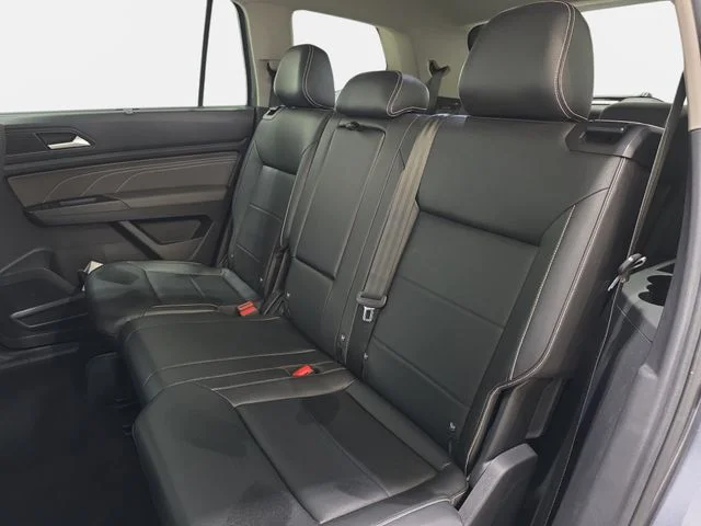 Used 2023 Gray Volkswagen 3.6L V6 SE w/Technology image 13