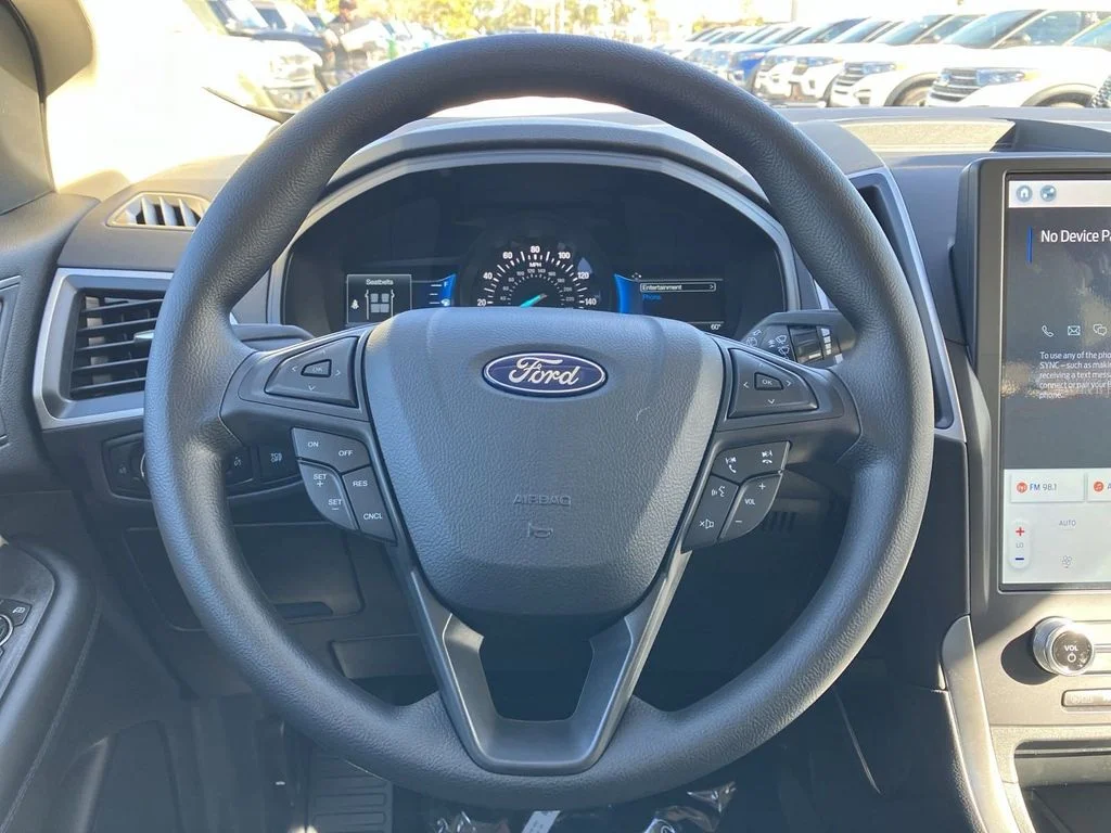 New 2024 Blue Ford SE image 9