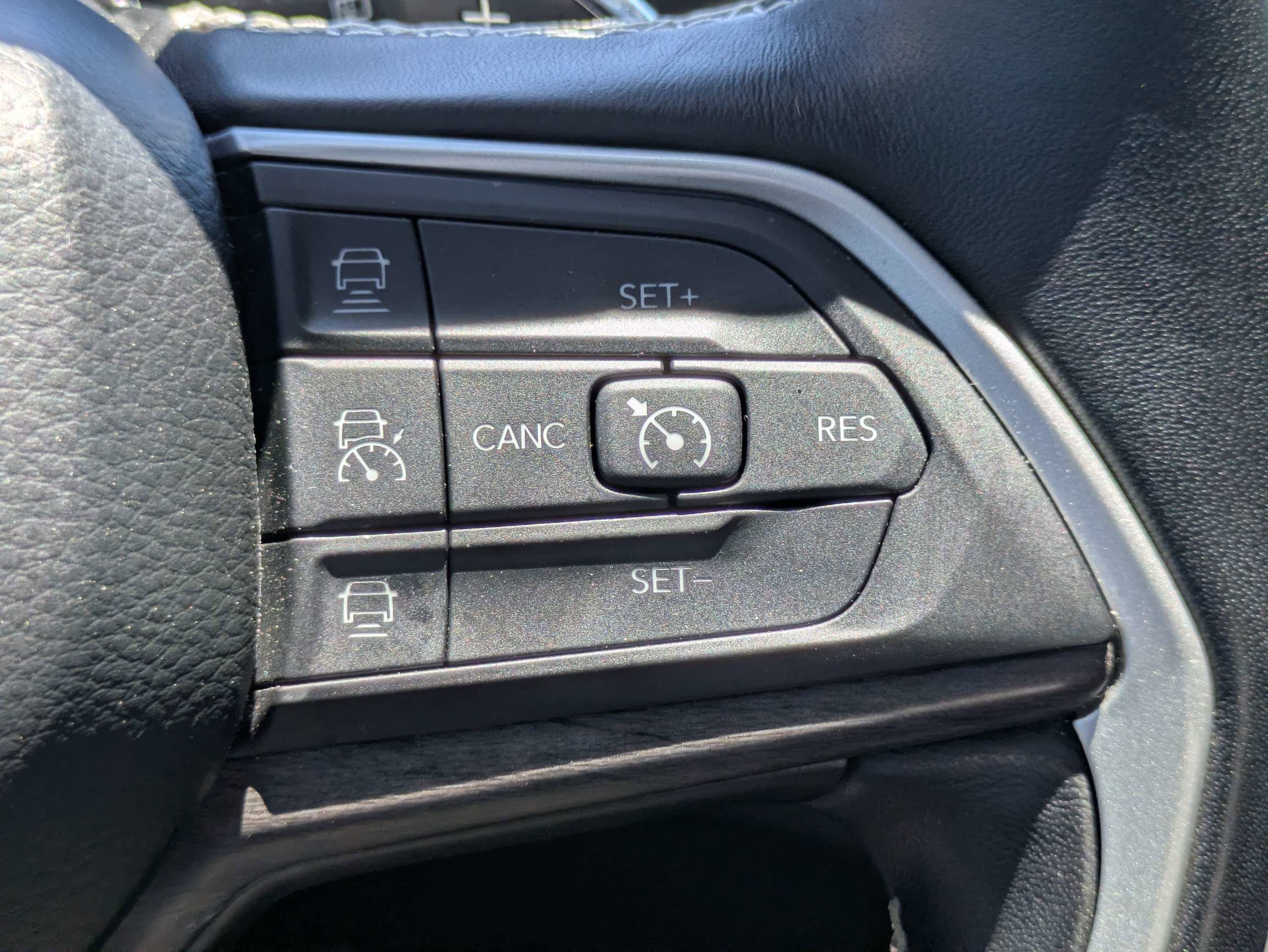 Used 2021 Baltic Gray Metallic Clearcoat Jeep Limited image 30